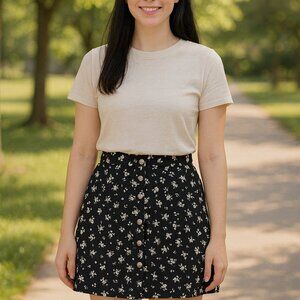 MiAMi Black Flowered Snapped Skirt Size Medium